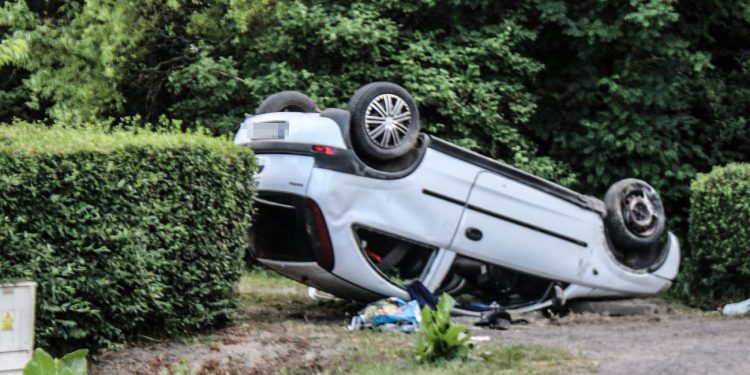 Uciekali policji. Źle się to skończyło