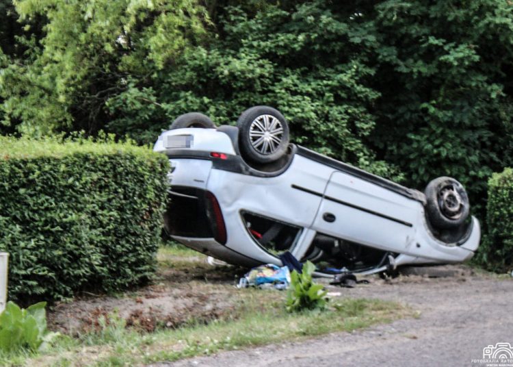 Uciekali policji. Źle się to skończyło