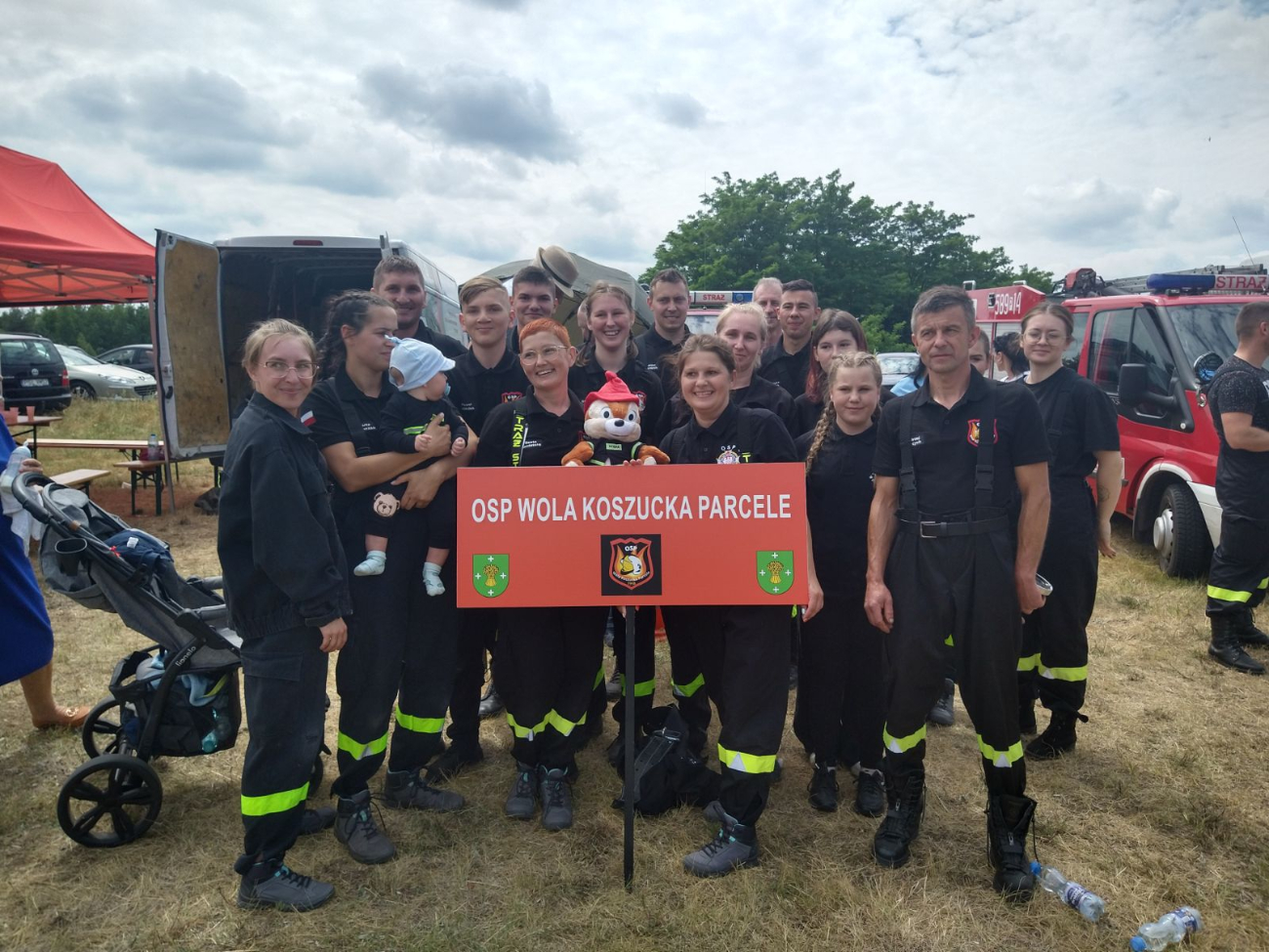 Kilkaset osób bawi się na Wiankach w Ciążeniu