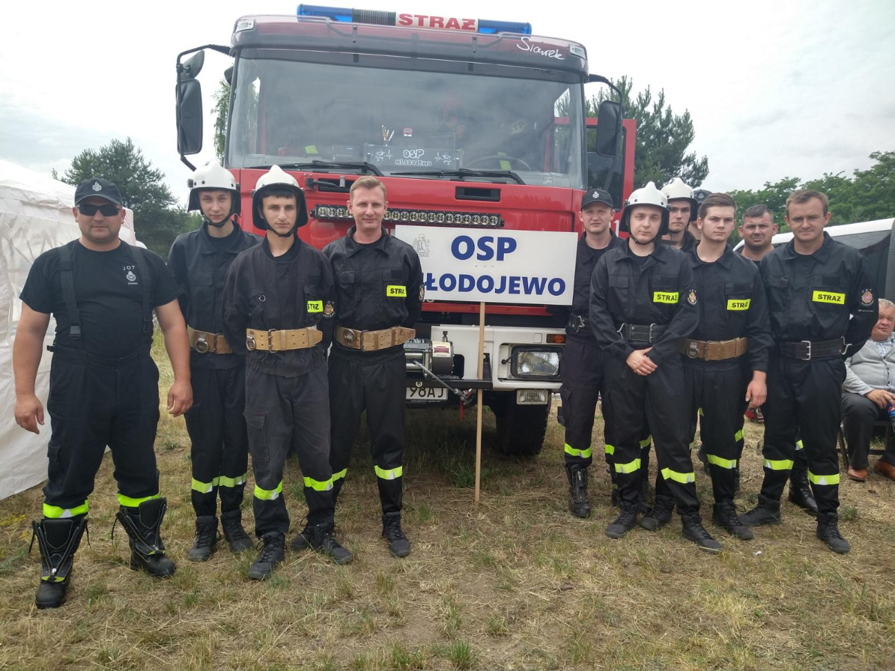 Kilkaset osób bawi się na Wiankach w Ciążeniu