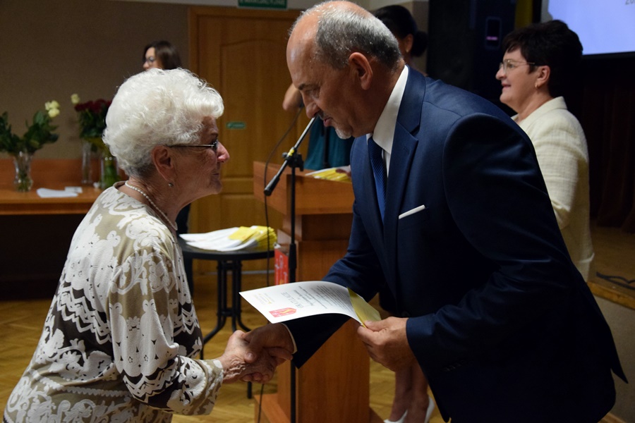 Ponad 700 godzin zajęć… Strzałkowski Uniwersytet Trzeciego Wieku zakończył rok ZDJĘCIA