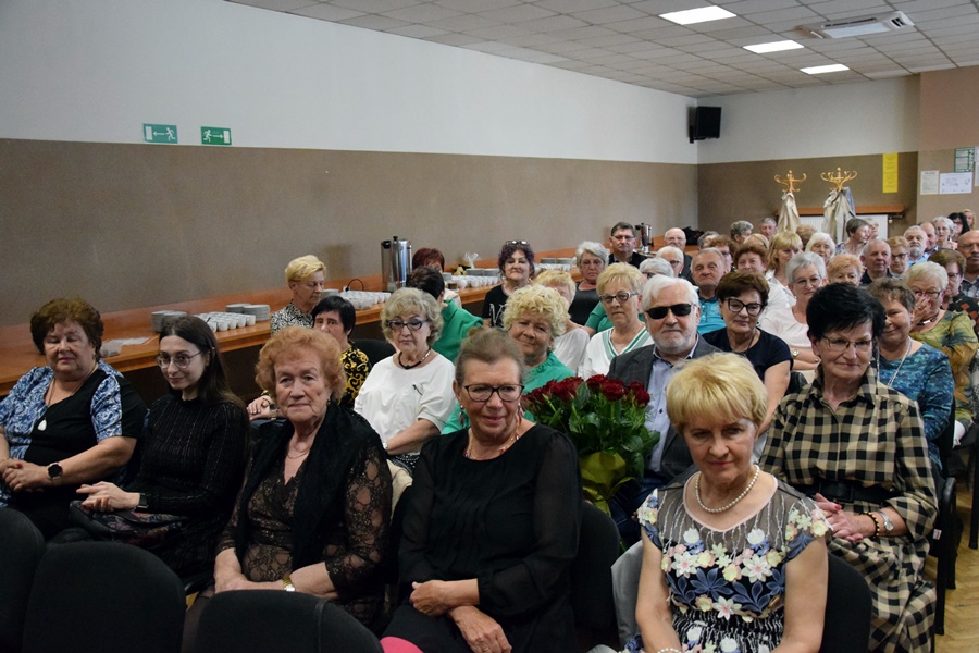 Ponad 700 godzin zajęć… Strzałkowski Uniwersytet Trzeciego Wieku zakończył rok ZDJĘCIA