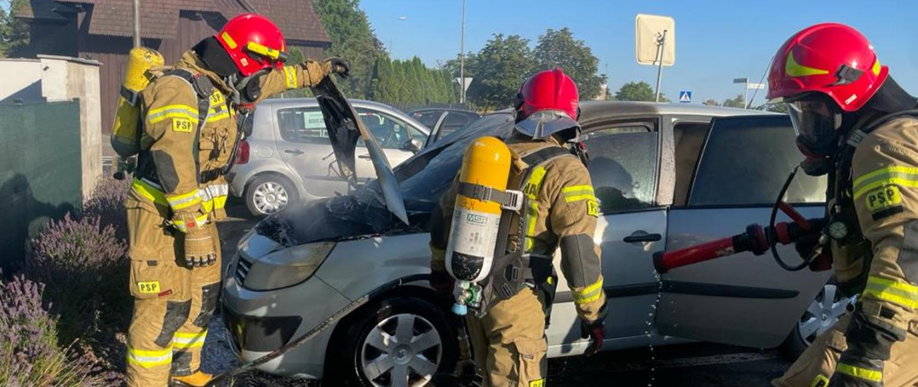 W Słupcy zapalił się samochód