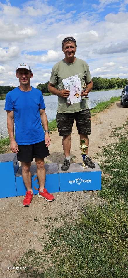 Powidzcy wędkarze na zawodach karpiowych