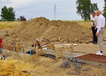 Trwają prace na cmentarzu