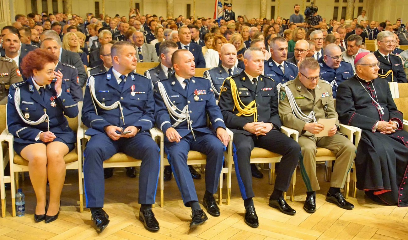 Wojewódzkie Święto Policji. Starosta i kierownik wyróżnieni