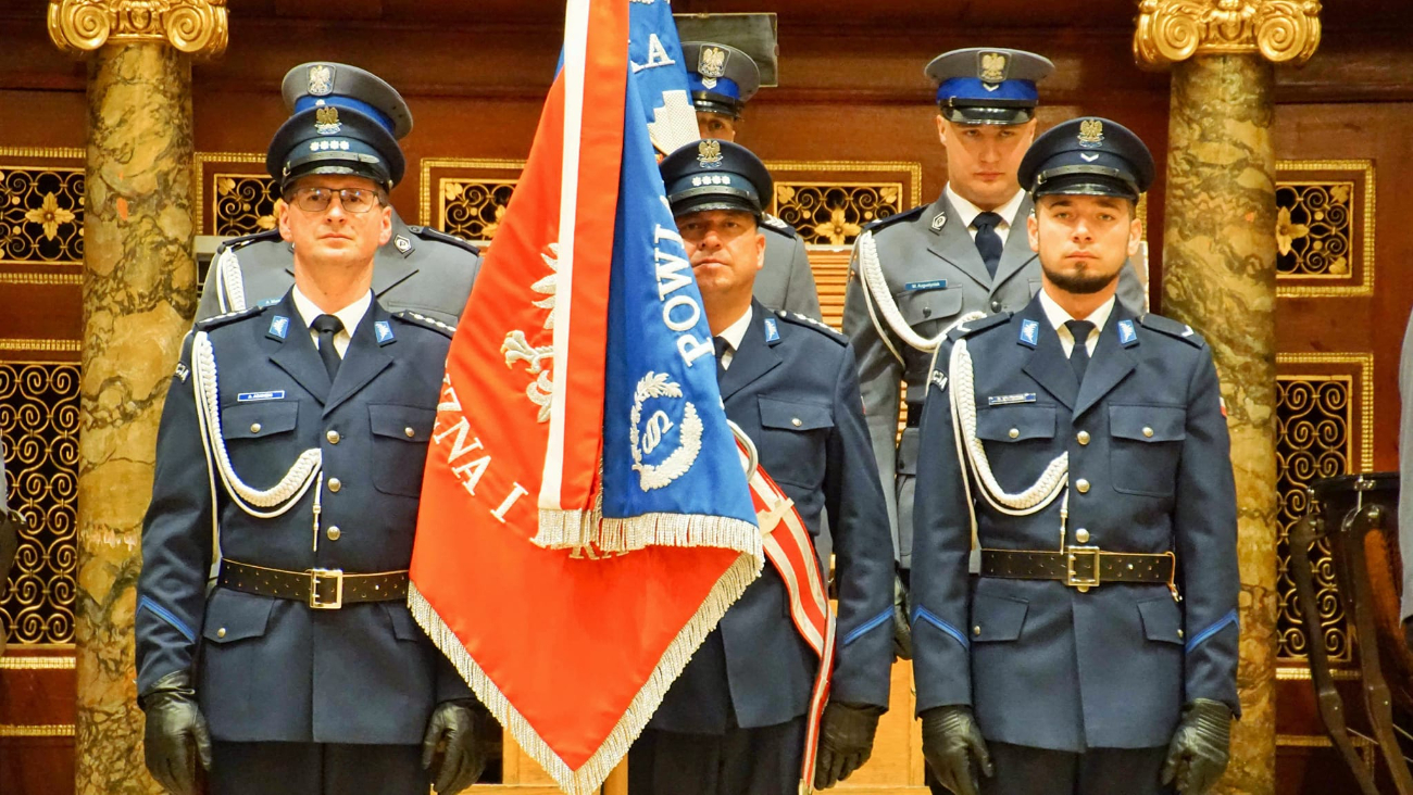 Wojewódzkie Święto Policji. Starosta i kierownik wyróżnieni