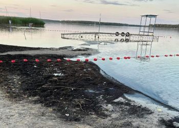 „Brzeg kąpieliska na łazienkach wygląda tragicznie”