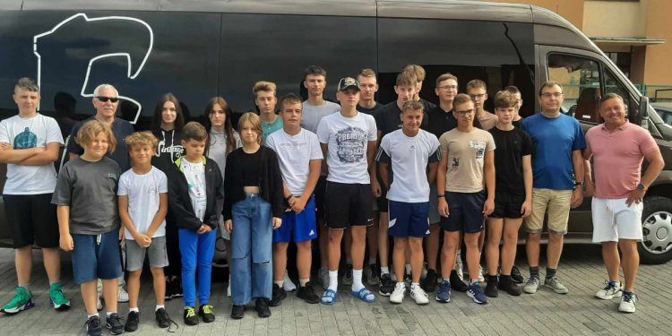 Pojechali na obóz do Rewala