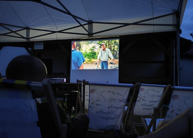 Oglądali filmy pod chmurką. Przed nami jeszcze 5 seansów