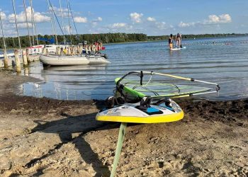 Poszukiwania 16-latka na Jeziorze Powidzkim