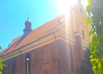 Ogromne pieniądze na kościoły