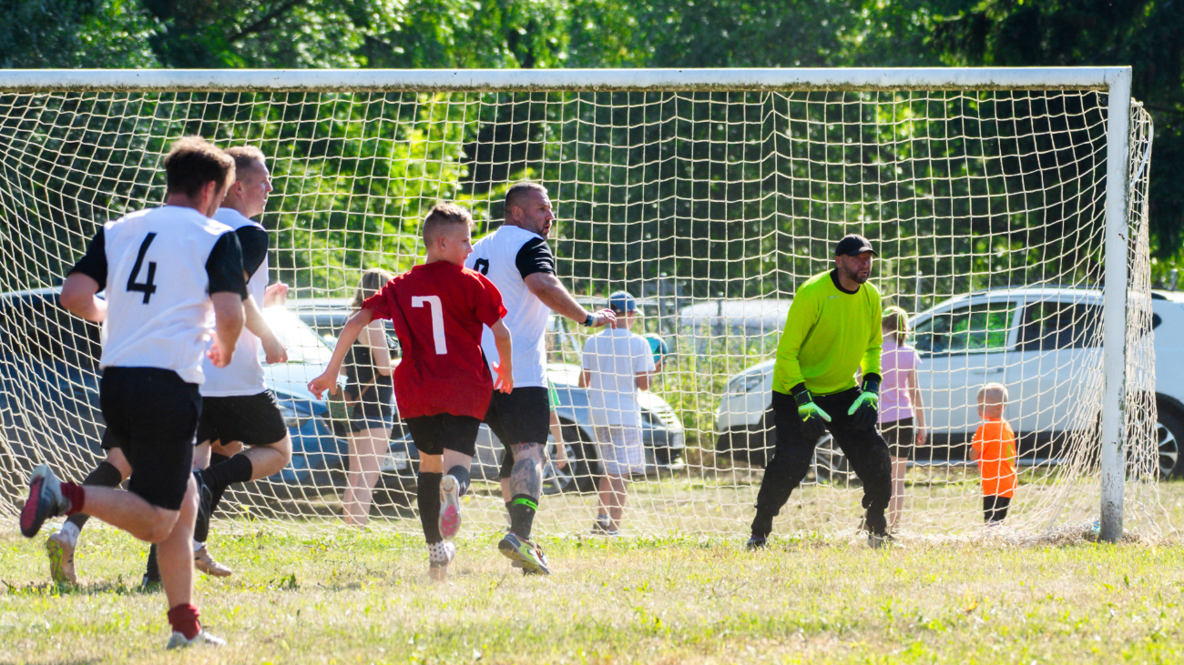 Tylko tam tak grają. Zobacz zdjęcia z niezwykłego meczu