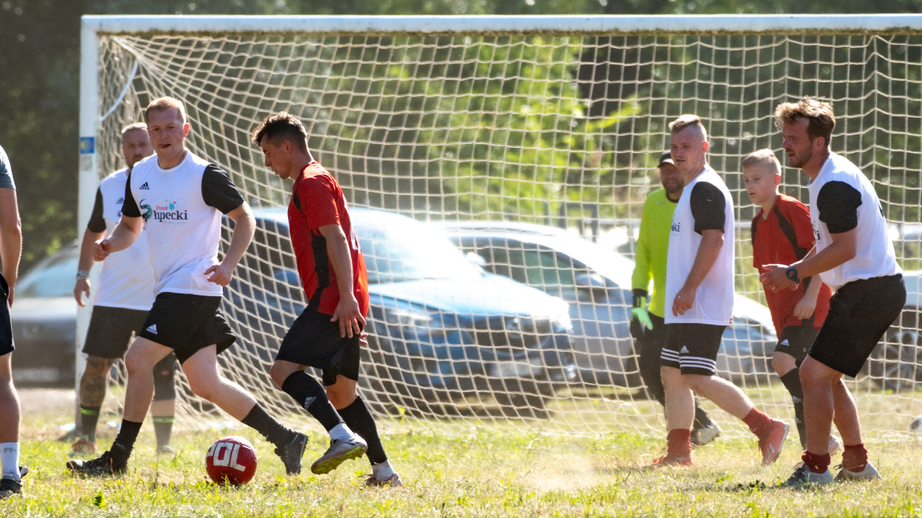 Tylko tam tak grają. Zobacz zdjęcia z niezwykłego meczu