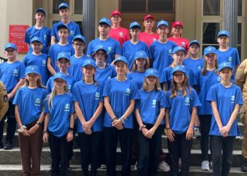 Młodzi strażacy na obozie