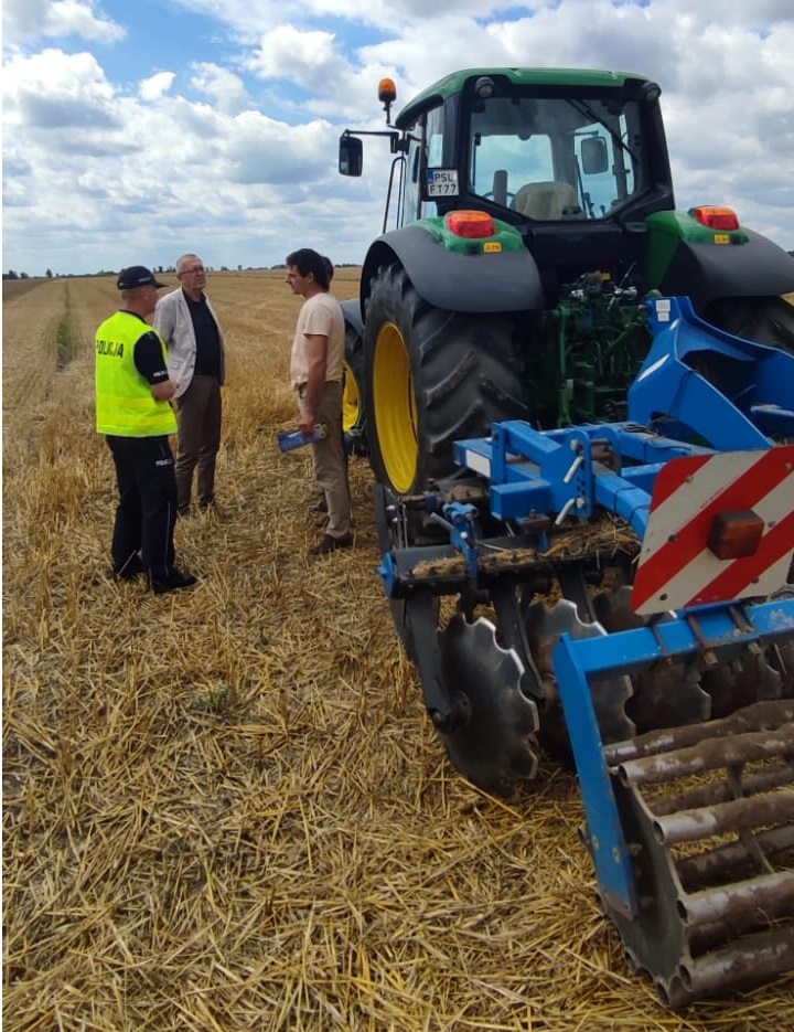 Policjanci sprawdzają rolników. Szczególnie teraz