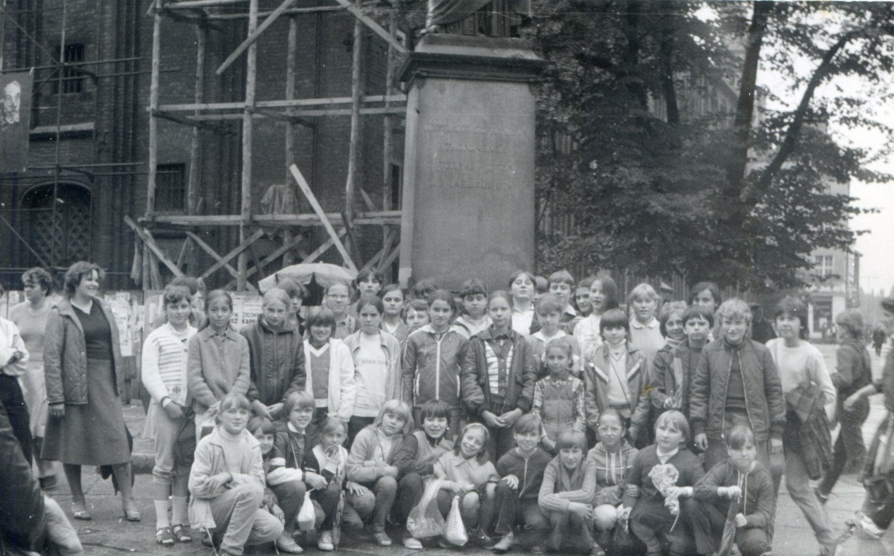 Szkoły już nie ma, ale są zdjęcia. Zobacz!