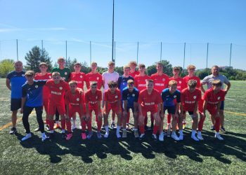 Inauguracja na szóstkę