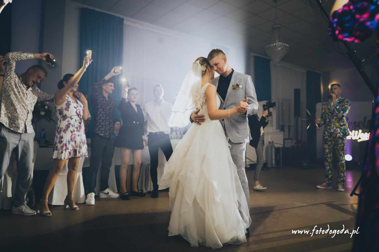 Emilia i Marcin. Wszystkiego najlepszego!