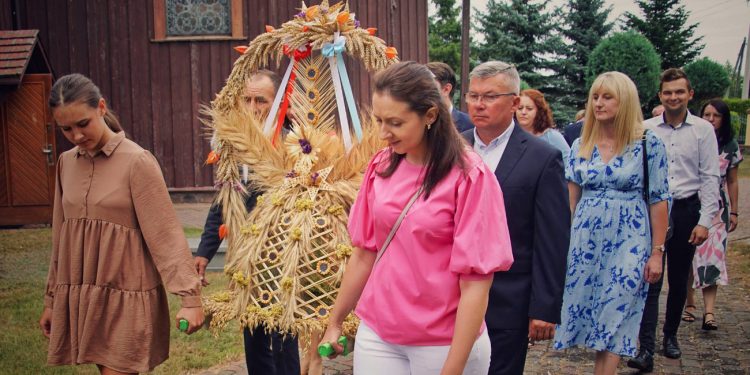 Dożynki w Ostrowie Kościelnym. Zobacz zdjęcia