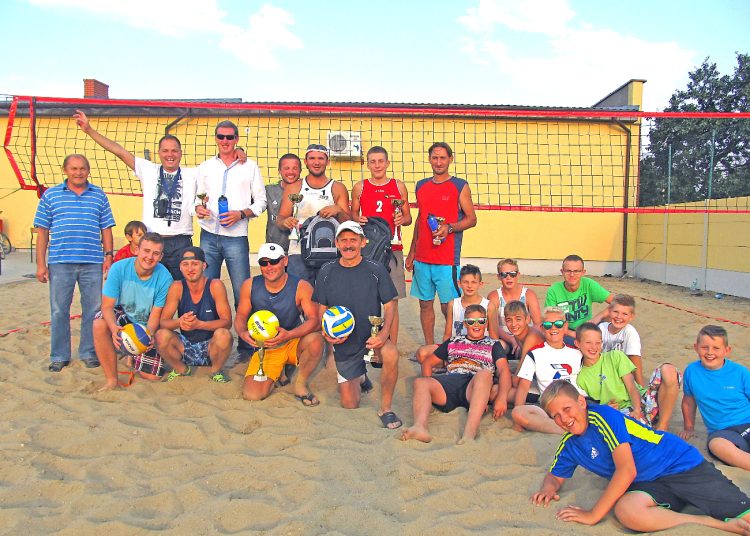 Powiatowa siatkówka plażowa