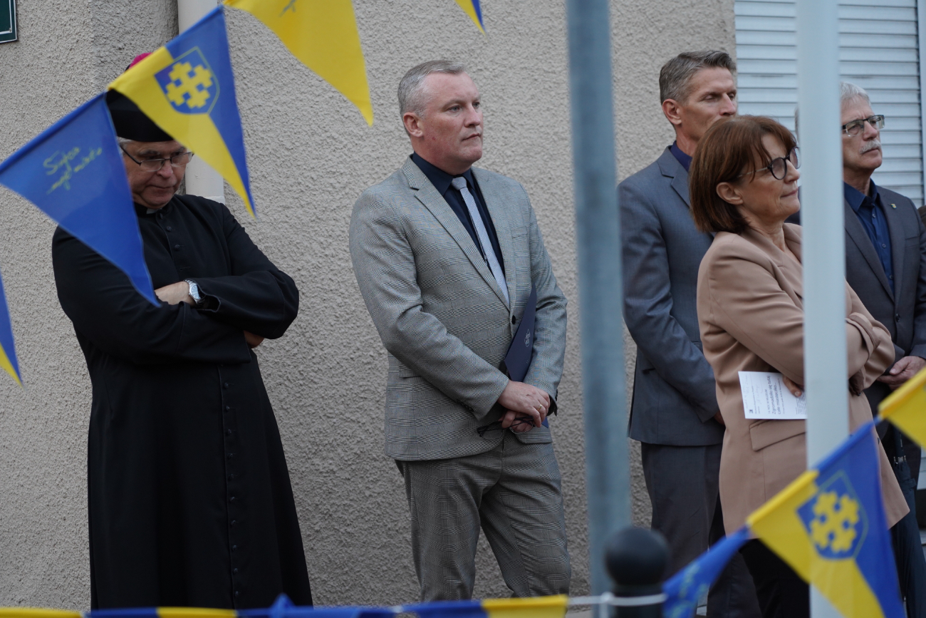 Słupczanie spotkali się przy kolumnie ZDJĘCIA