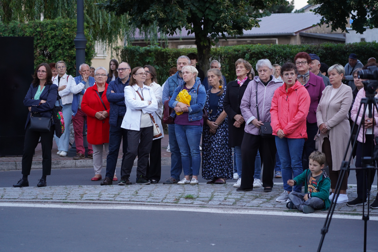 Słupczanie spotkali się przy kolumnie ZDJĘCIA