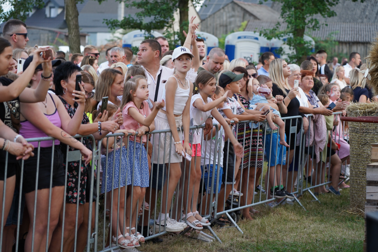 Tak się bawi Imielno. Zdjęcia z niezwykłych dożynek