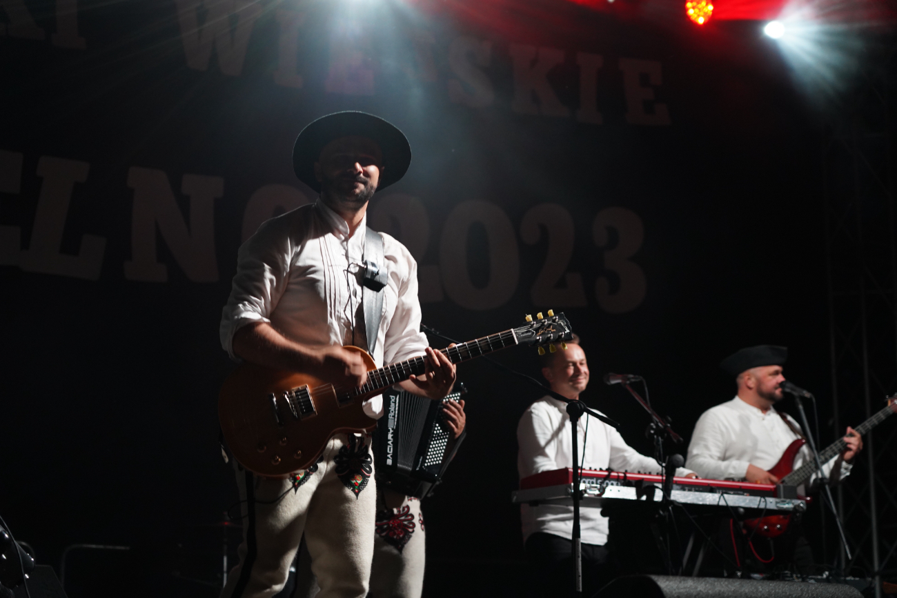 Tak się bawi Imielno. Zdjęcia z niezwykłych dożynek