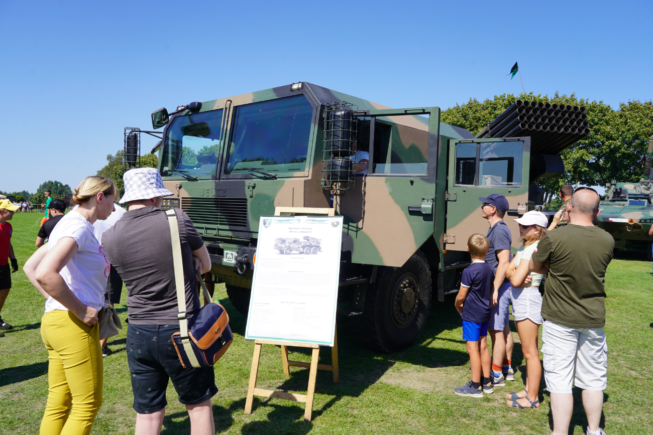 Piknik wojskowy w Ostrowitem. Zobacz zdjęcia