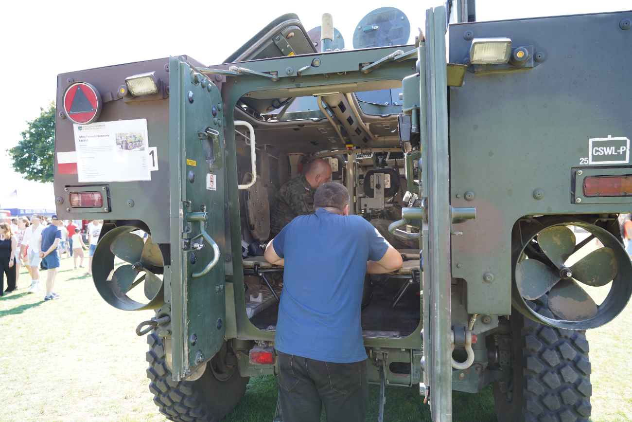 Piknik wojskowy w Ostrowitem. Zobacz zdjęcia
