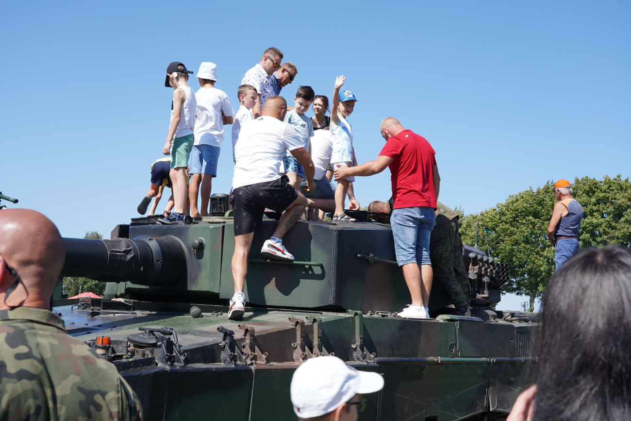 Piknik wojskowy w Ostrowitem. Zobacz zdjęcia