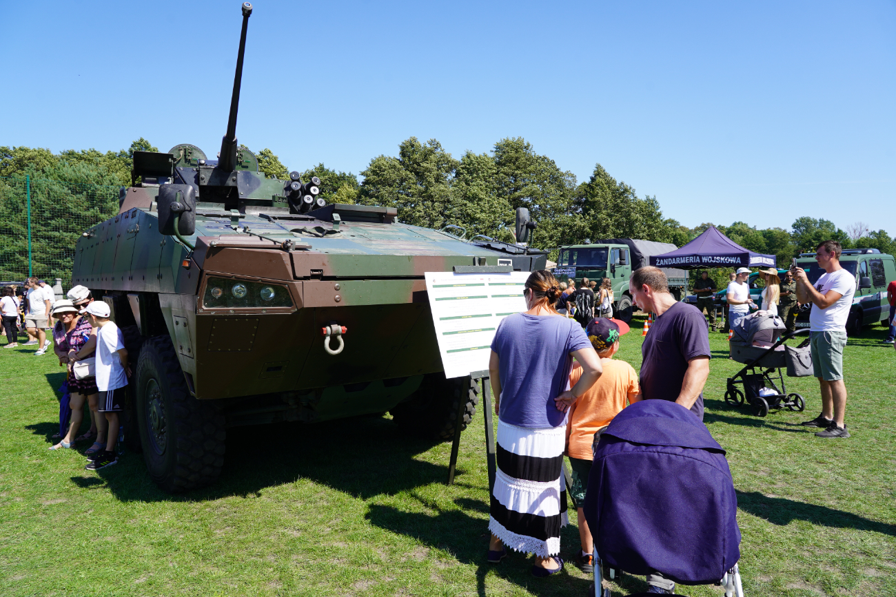 Piknik wojskowy w Ostrowitem. Zobacz zdjęcia