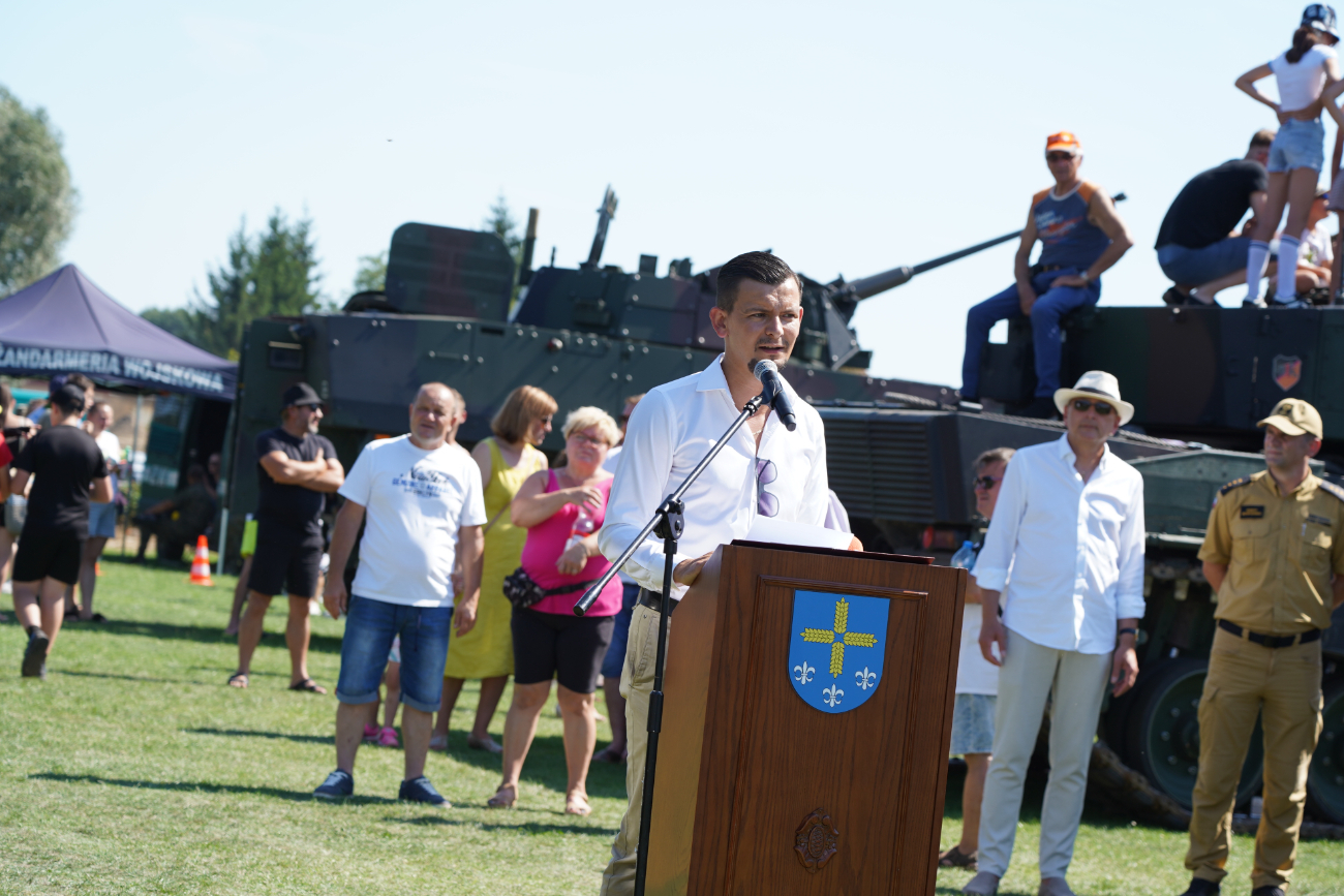 Piknik wojskowy w Ostrowitem. Zobacz zdjęcia