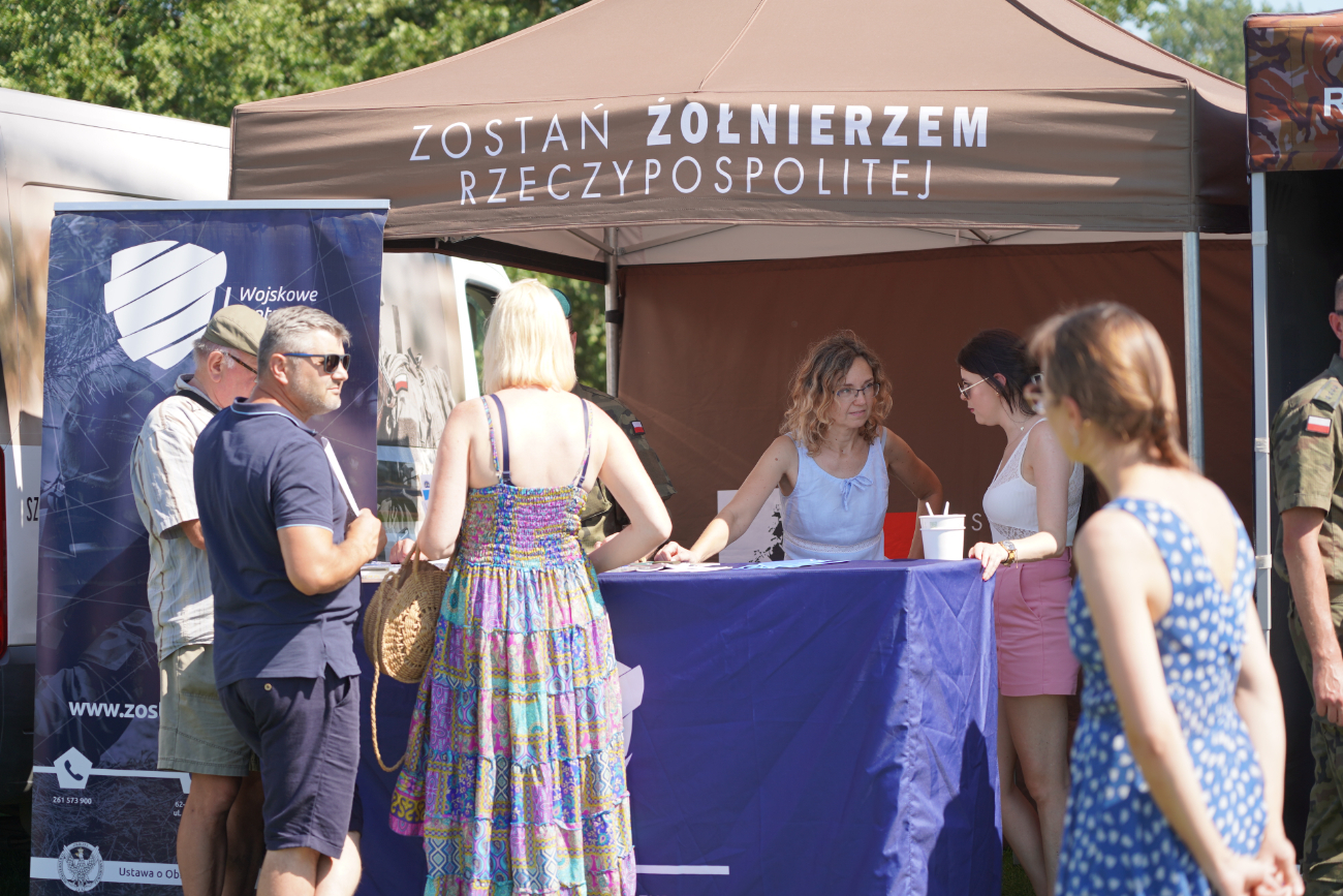 Piknik wojskowy w Ostrowitem. Zobacz zdjęcia