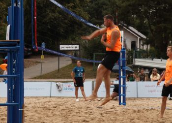 Ogólnopolski turniej siatkówki plażowej w Przybrodzinie. Zobacz zdjęcia