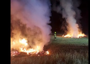 Pożar na polu. Spaliły się baloty