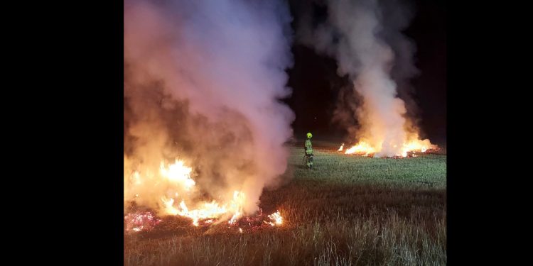 Pożar na polu. Spaliły się baloty