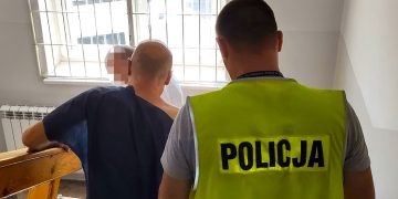 Policjanci do niego strzelali. Dzisiaj trafił za kraty