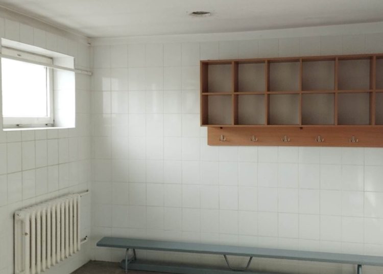 Wyremontują szatnię przy ściance wspinaczkowej