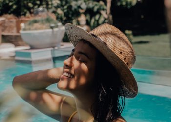 Profesjonalna pielęgnacja skóry latem – o czym trzeba pamiętać?