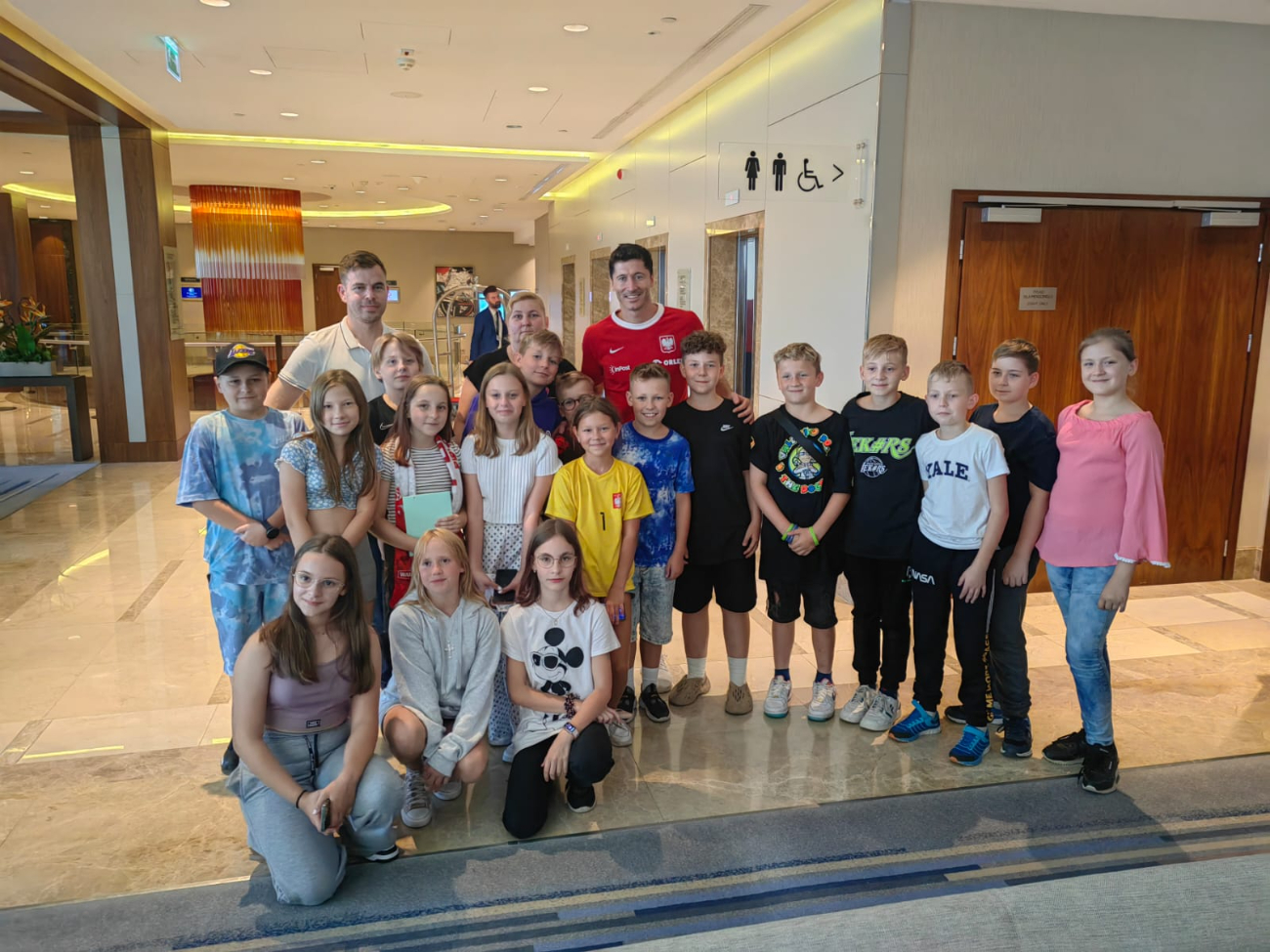 Kadrowicz zaprosił całą klasę z Giewartowa