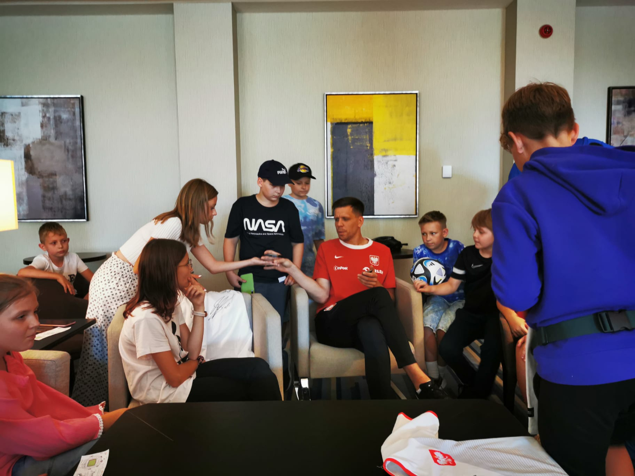 Kadrowicz zaprosił całą klasę z Giewartowa