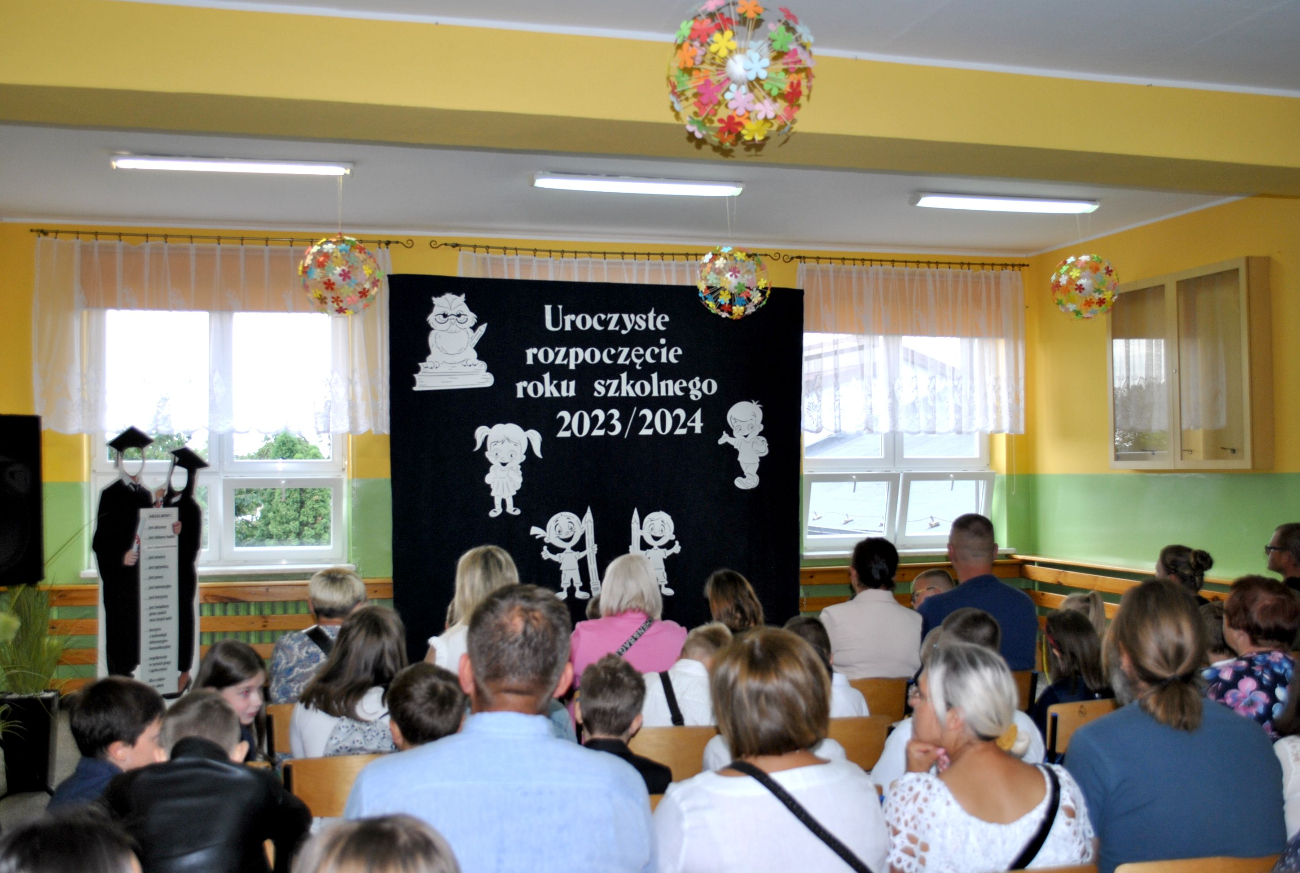 Rozpczęcie roku szkolnego w Drążnej