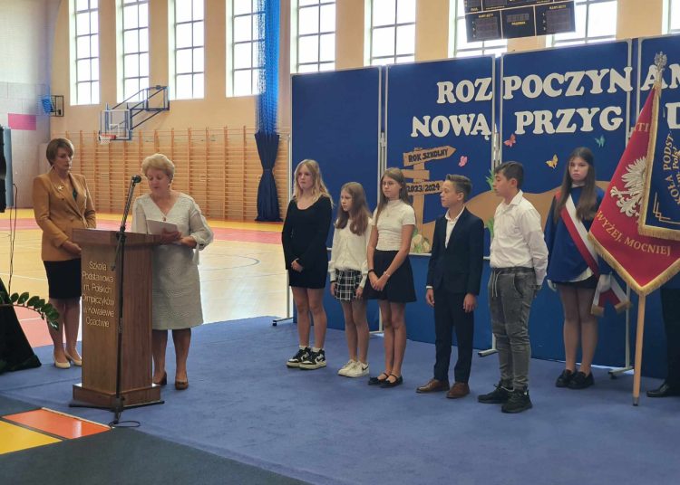 Rozpoczęcie roku szkolnego w Kowalewie Opactwie