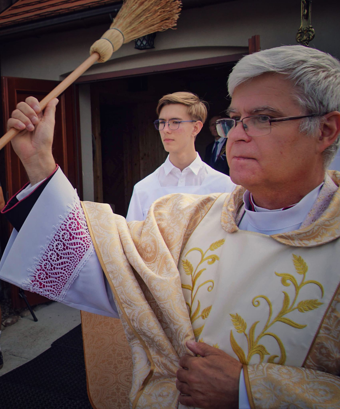 Dożynki powiatowe. Zdjęcia z uroczystości w kościele