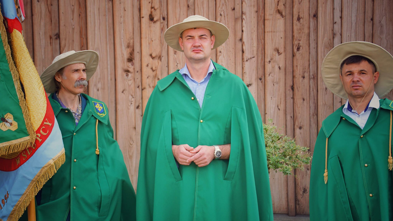 Dożynki powiatowe. Zdjęcia z uroczystości w kościele