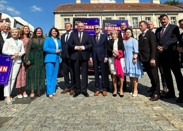 PiS odkrył karty. Kto do sejmu, a kto do senatu?