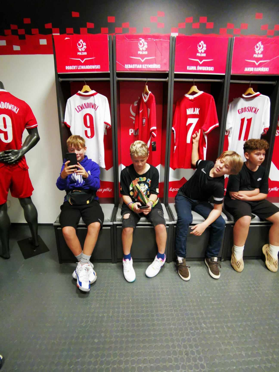 Kadrowicz zaprosił całą klasę z Giewartowa