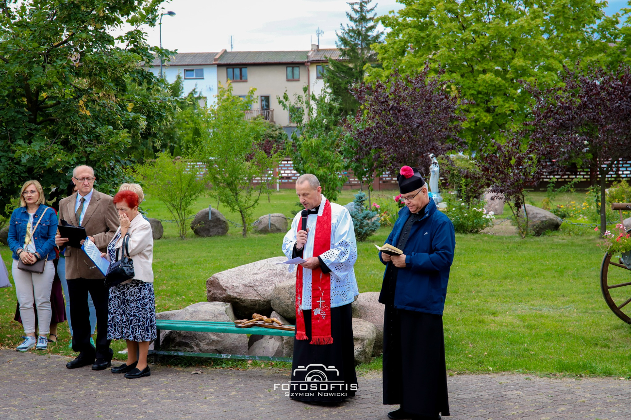 Droga Krzyżowa przeszła ulicami Słupcy ZDJĘCIA
